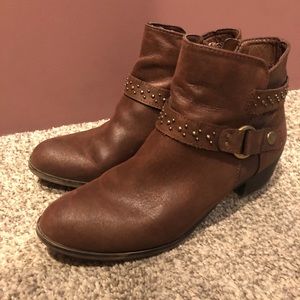 Cute brown boots booties